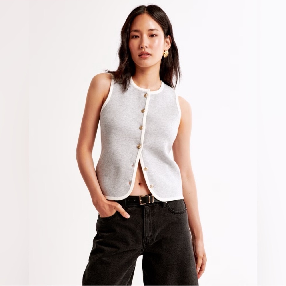 Abercrombie & Fitch Mara Crew Sweater Vest L